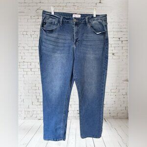 KanCan Essentials Super Stretch Straight Leg Jeans| Size 19/33